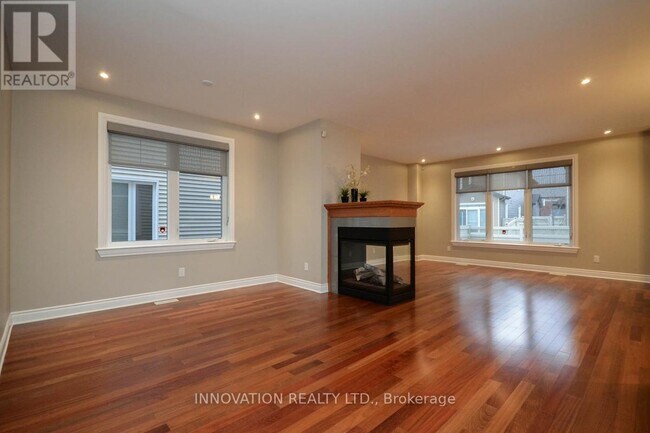 Photo - 141 Highbury Park Dr