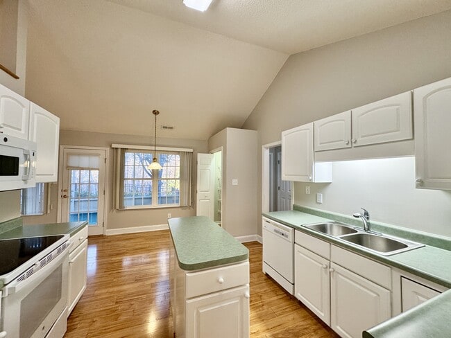 Photo - 159 Daleyuhski Way