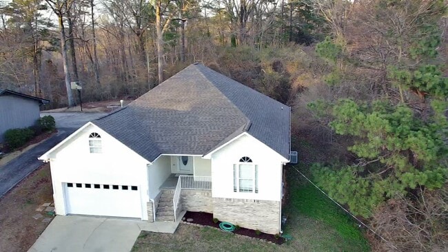 Photo - Beautifully Renovated Home in Trussville City Schools – Fireplace & 2-Car Garage