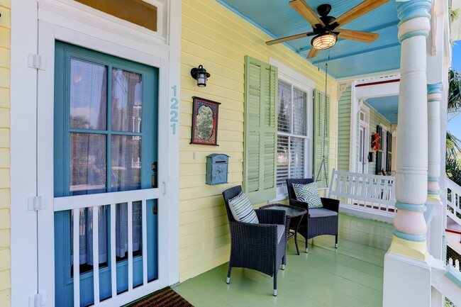 Photo - 1221 Sealy Ave