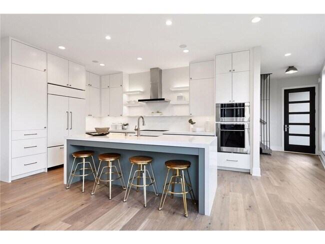 Photo - 1726 Kenwood Pkwy Unit 200