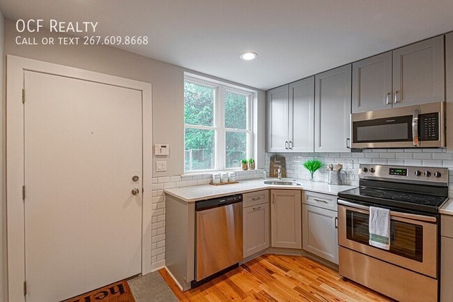 Photo - 2535 Annin St