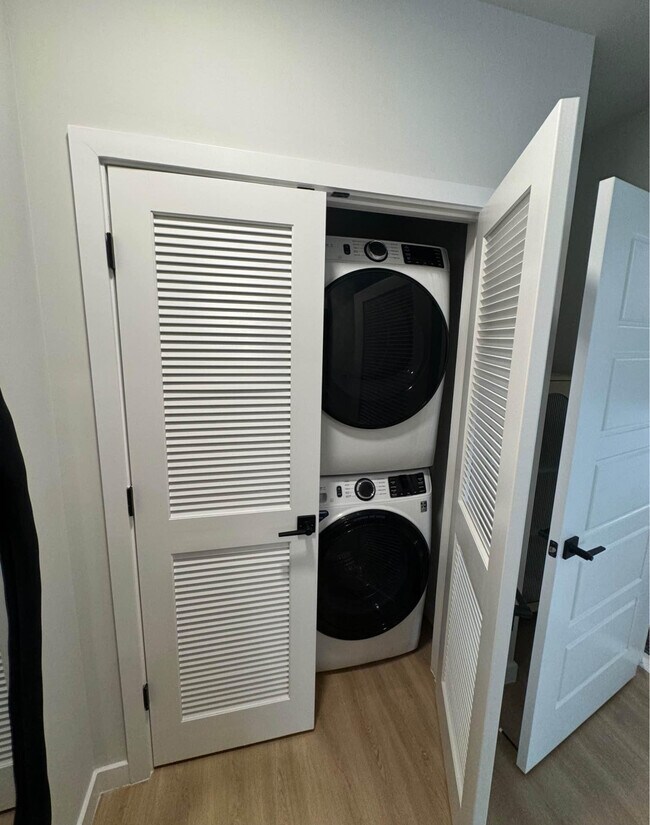 Photo - 11275 Biscayne Blvd Unit 711