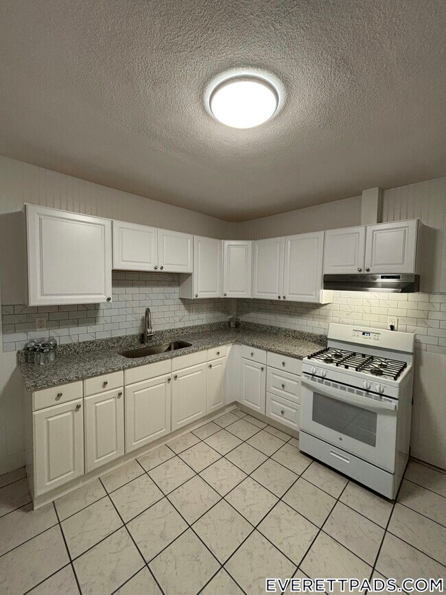 Photo - 85 Swan St Unit 3