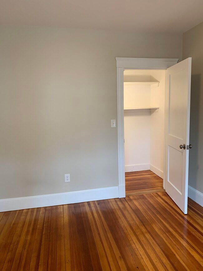 Photo - 21 Moraine St