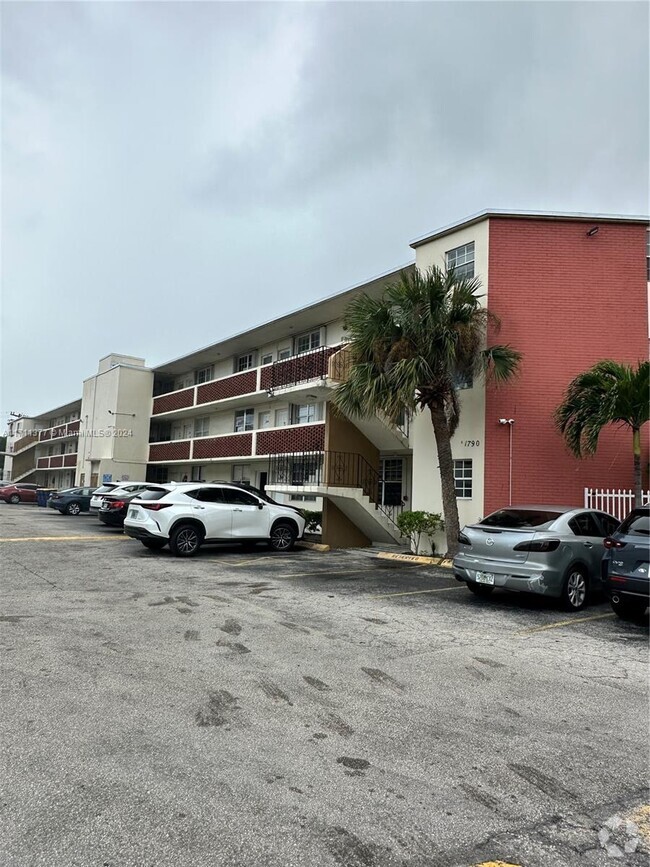 Building Photo - 1790 79th Street Causeway Unit B107 Rental