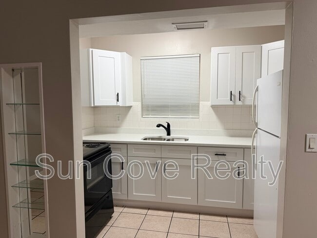 Photo - 1233 Newhope Rd