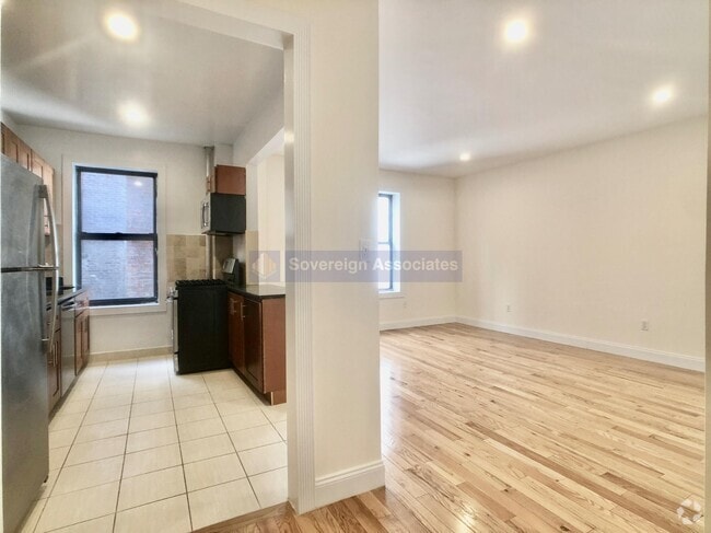 Building Photo - 270 Fort Washington Ave Rental
