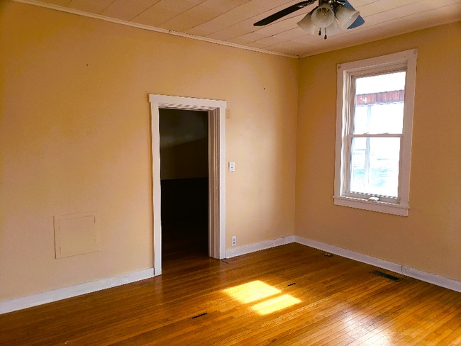 Photo - 902 N 9th St