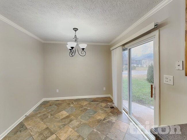 Photo - 146 Abbey Rd