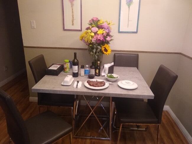 Dining table next to kitchen - 505 Oppenheimer Dr Unit 202