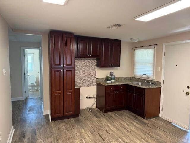 Photo - 616 Oriole St