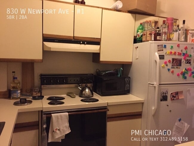 Photo - 830 W Newport Ave