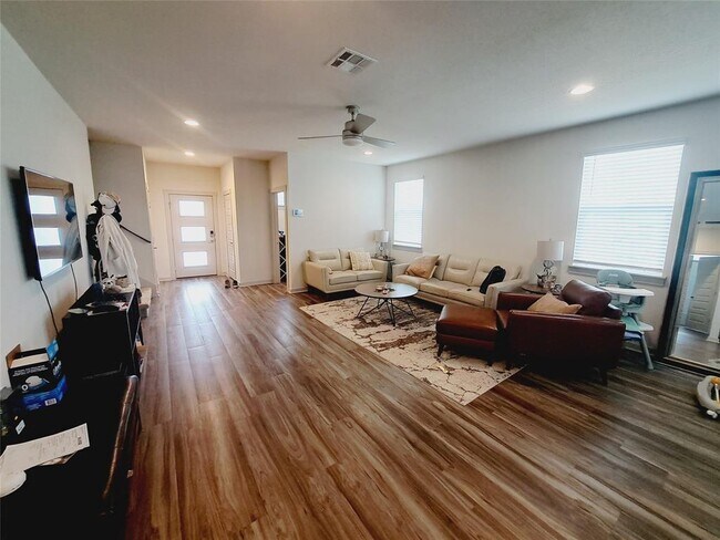 Photo - 7700 Linnie Ln