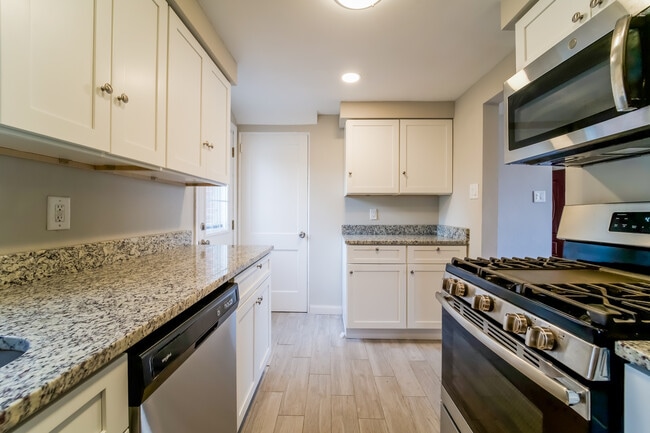 Photo - 602 Lamarido St