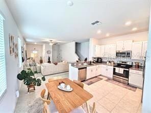 Photo - 32105 Powderpuff Mimosa Dr