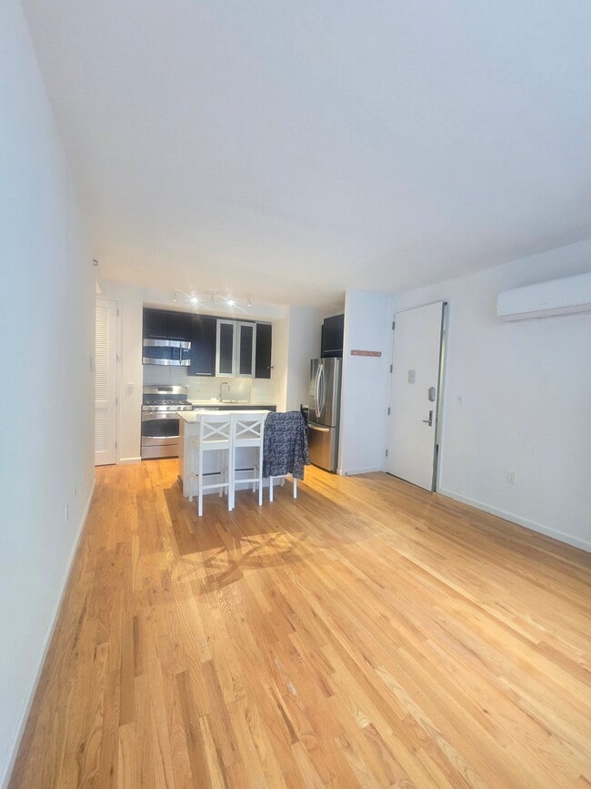 Photo - 5 W 127th St Unit 1A