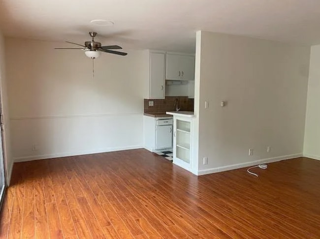 Photo - 3834 Mentone Ave Unidad 8