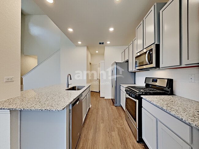 Photo - 2729 Meadowood Heights