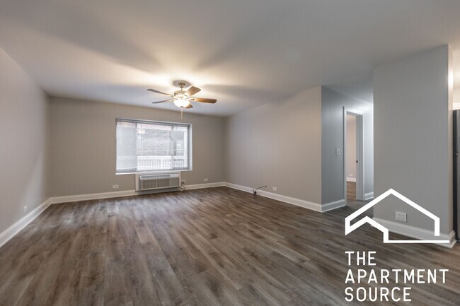 Building Photo - 744 W Gordon Terrace Unit 206