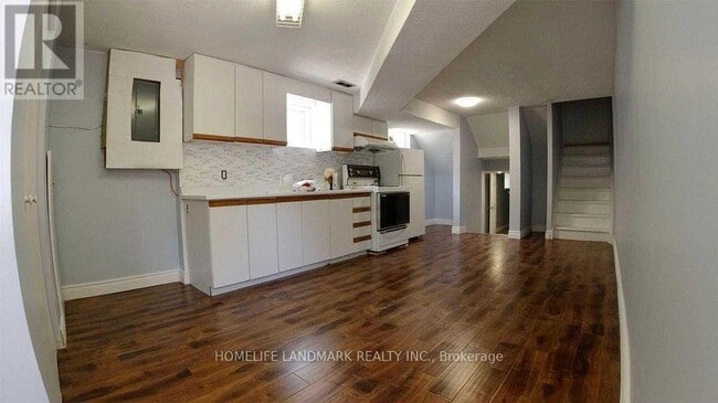 Photo - 60 Mentor Blvd