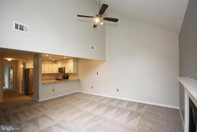 Building Photo - 3801 Ski Lodge Dr Unit 205 Rental