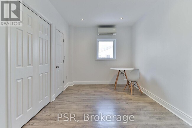 Photo - 1364 St Clair Ave W