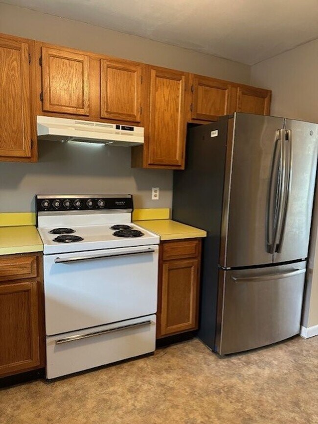 Photo - 10 E Front St Unit H