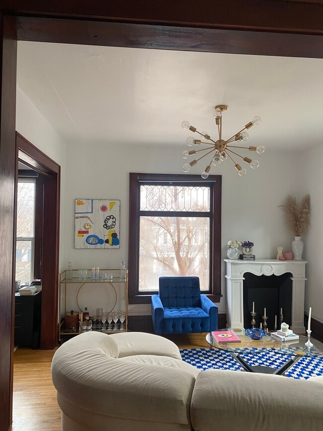 Living Room - 2544 Aldrich Ave S Unit 3