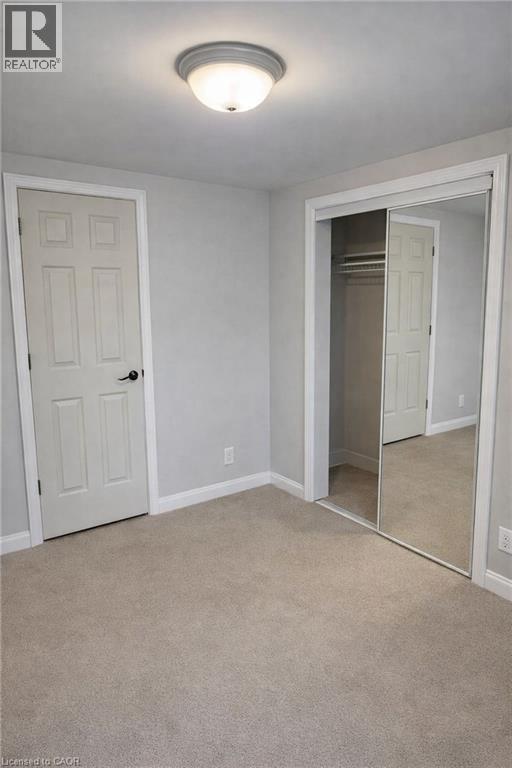 Photo - 4942 Armoury St