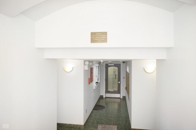 Photo - 230 E 9th St Unit 507