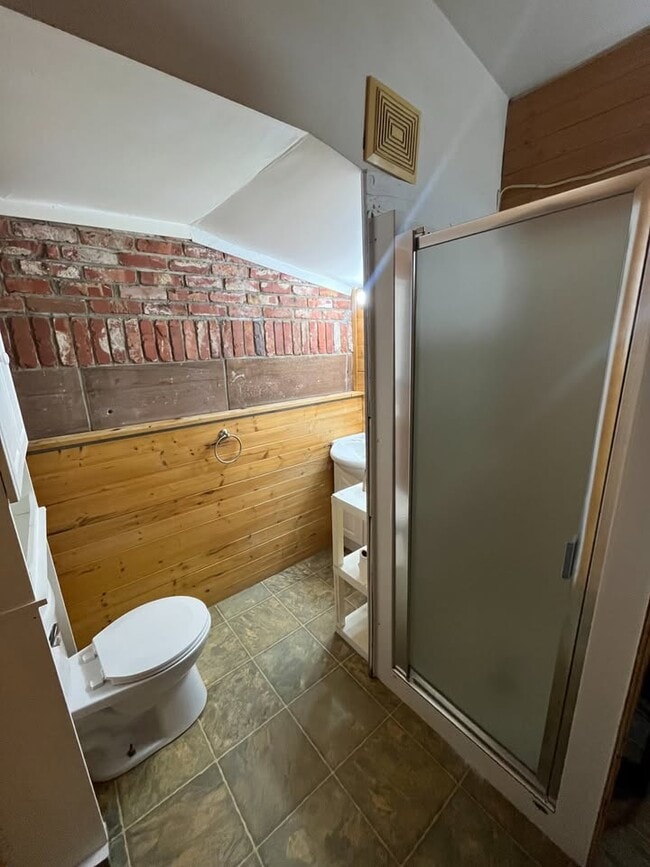 Photo - 167 Dupuis St Unit 3