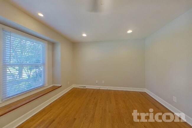 Photo - 7133 Starvalley Dr