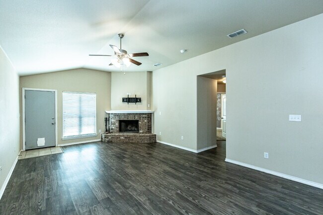 Photo - Relax on this front porch!