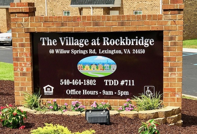 The Village at Rockbridge - The Village at Rockbridge Apartments