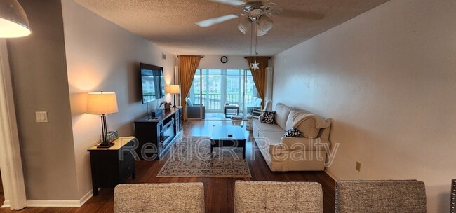 Photo - 19029 US Hwy 19 N Unidad 8-23