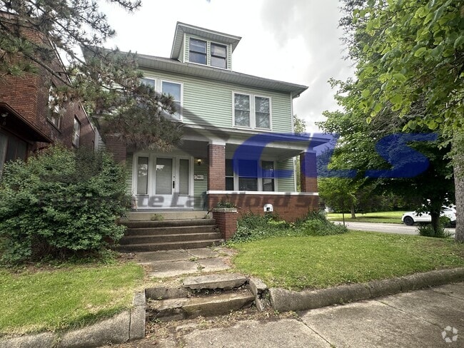 Building Photo - 1301 S 9th St Rental