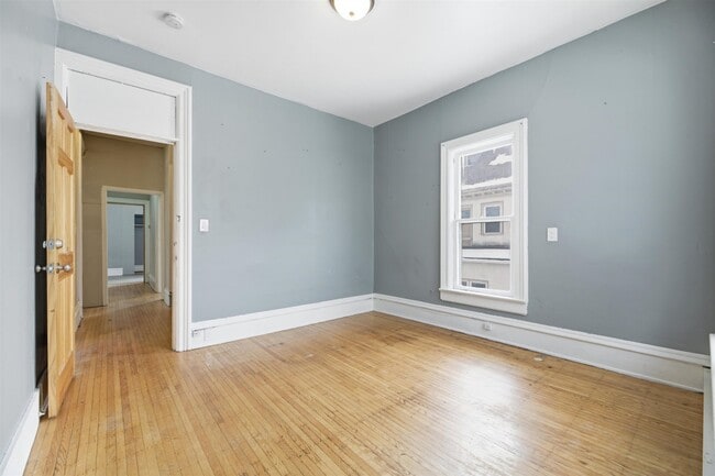 Photo - 514 5th Ave SE