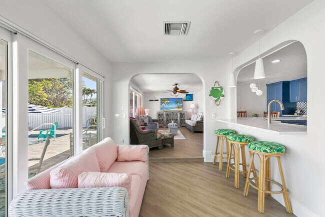 Photo - 685 N Barfield Dr Unit ID1388740P