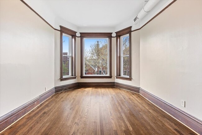 Photo - 3751 N Clifton Ave