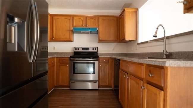 Photo - 605 Chase Ln