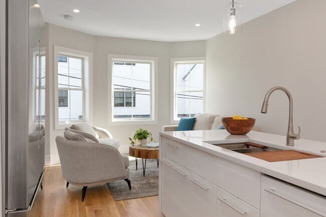 Photo - 23 Berkshire St Unidad 2