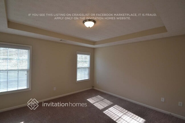 Photo - 552 Bridgeport Pl