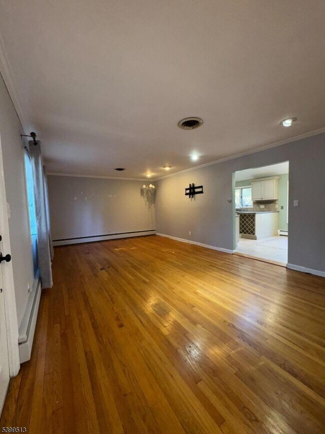 Photo - 273 Rea Ave Ext