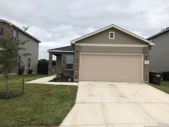 Photo - 2626 Lake Horizon