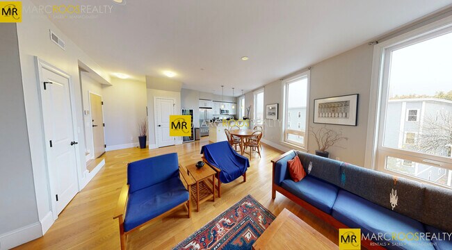 Photo - 162 Hampshire St Condo