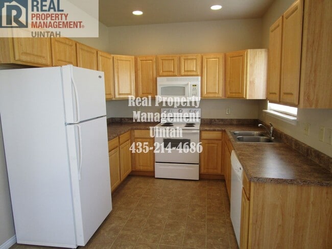 Photo - 3 bedroom 1.5 bath Town home