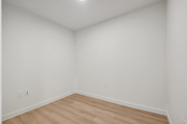 Photo - 321 Princeton Dr Unit B1