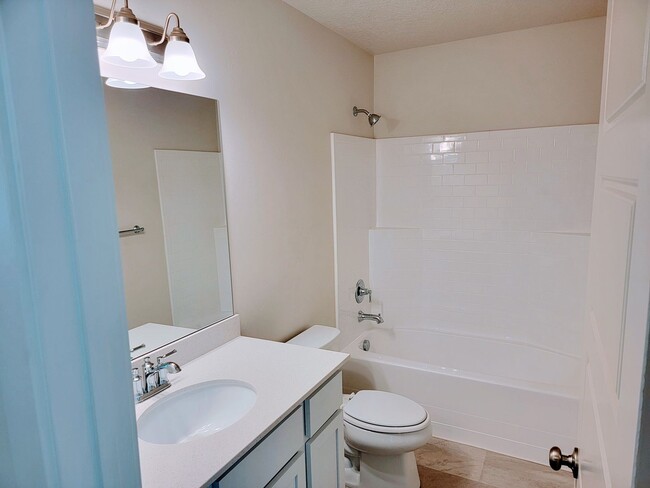Photo - GET $500 OFF THE FIRST MONTHS RENT!!!