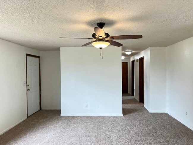 Photo - 3Bd/1Ba Single Story House - Available Now!
